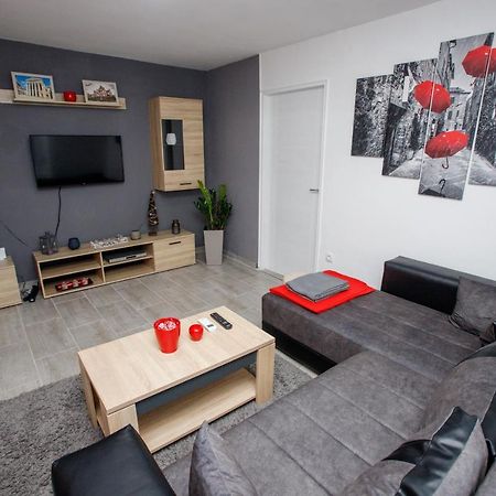 7 Days Premium Apartment Subotica Exterior photo